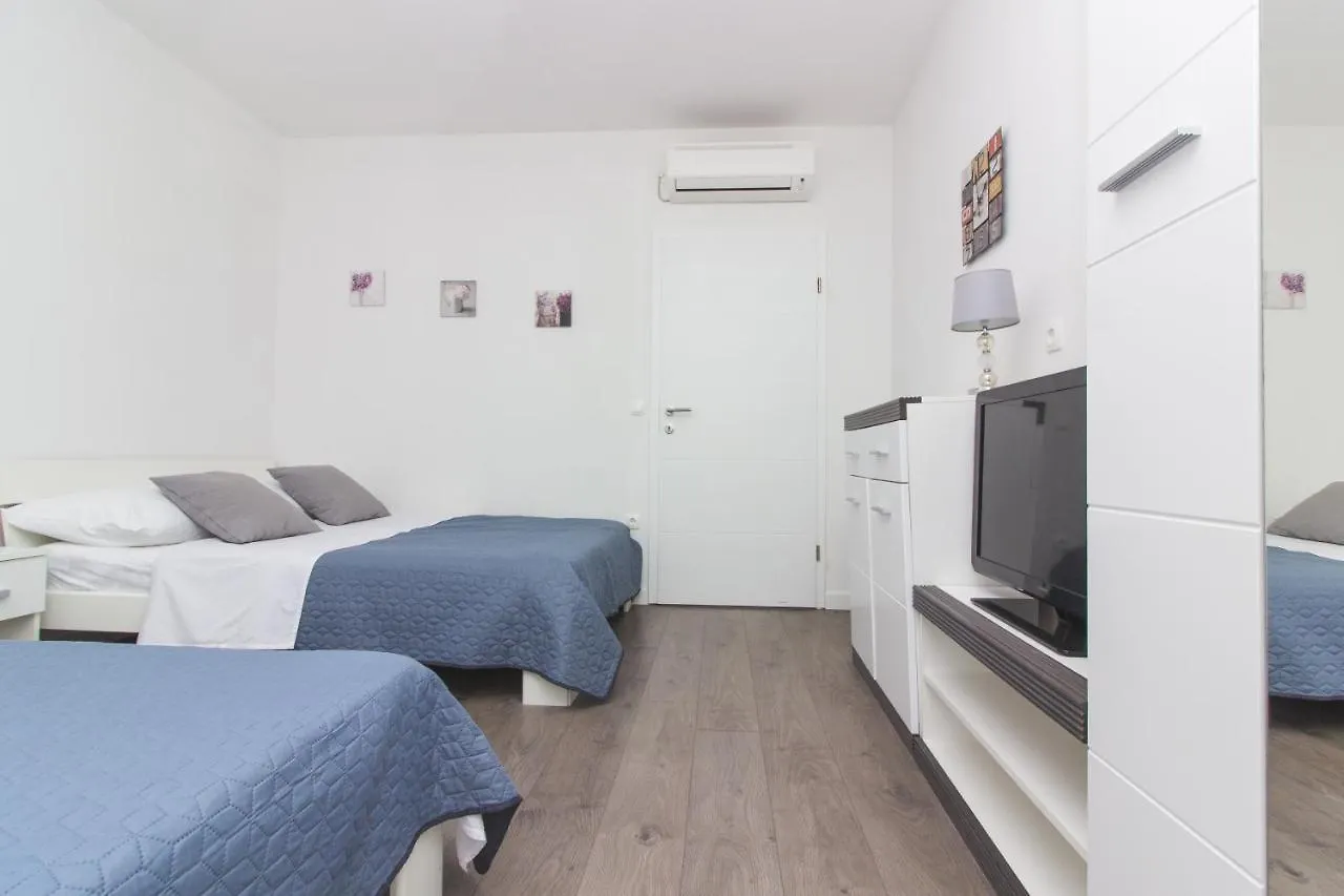 Sunny Apartment Stella Rava